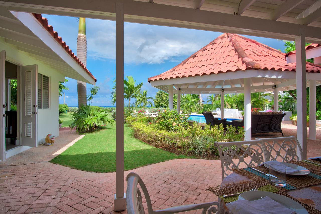 Sunspot Villa Runaway Bay Exterior photo